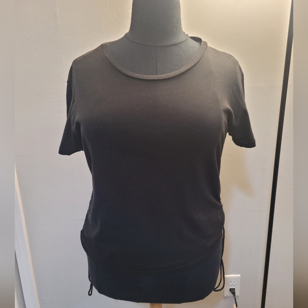 EUC On Fire 2X Black T-Shirt